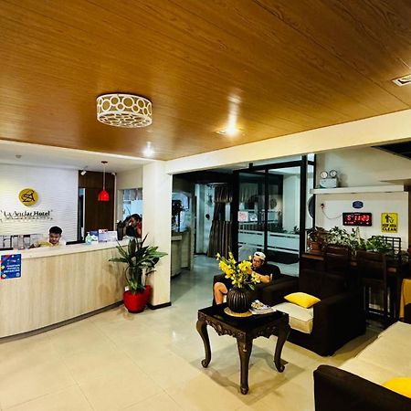 La Anclar Hotel Davao Екстер'єр фото