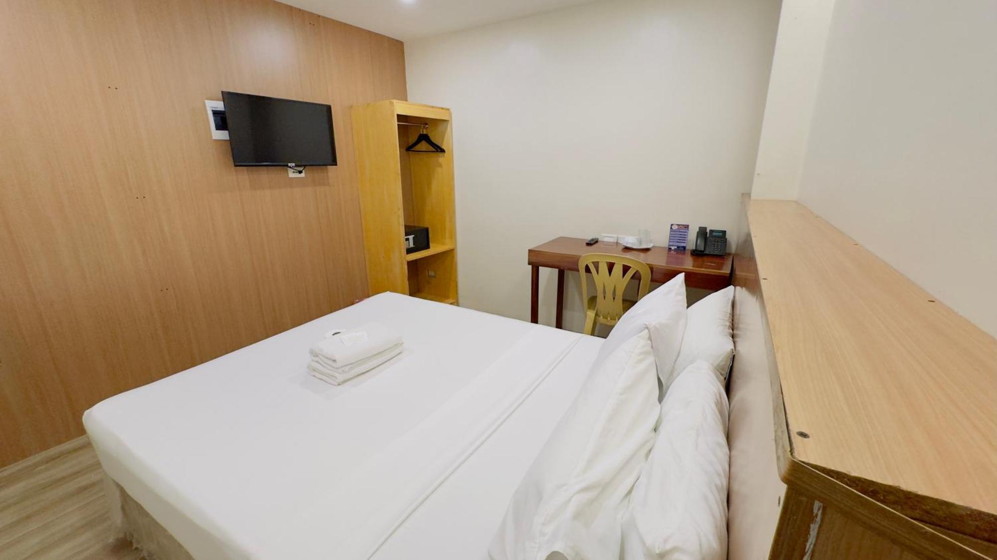 La Anclar Hotel Davao Екстер'єр фото