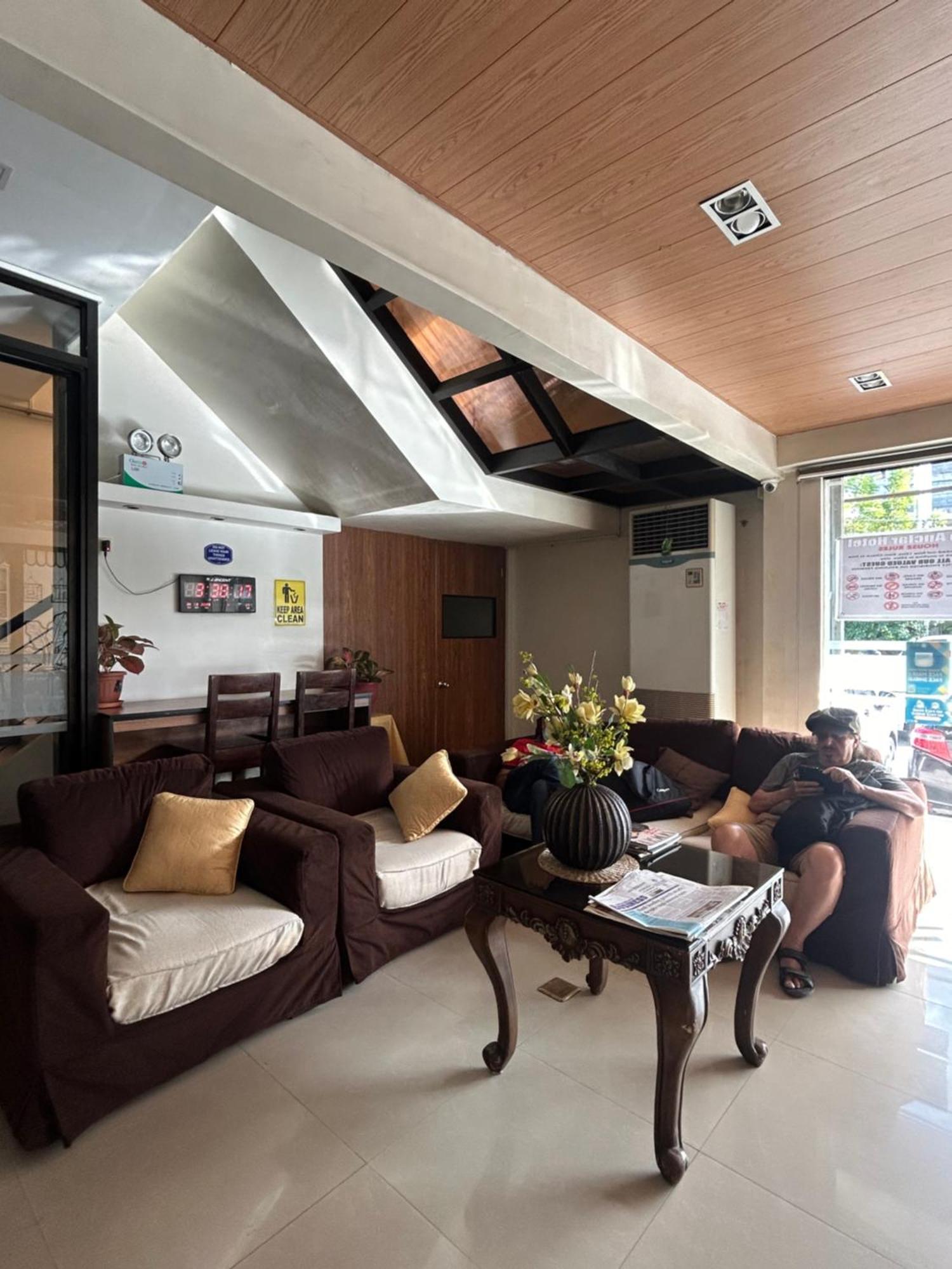 La Anclar Hotel Davao Екстер'єр фото