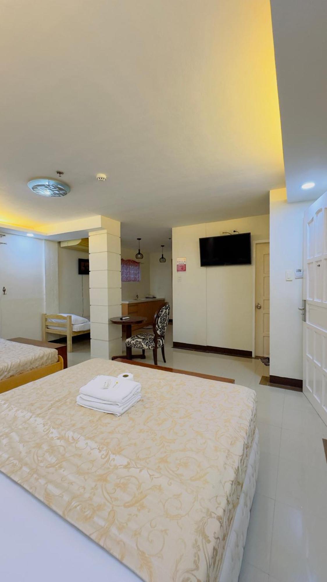 La Anclar Hotel Davao Екстер'єр фото